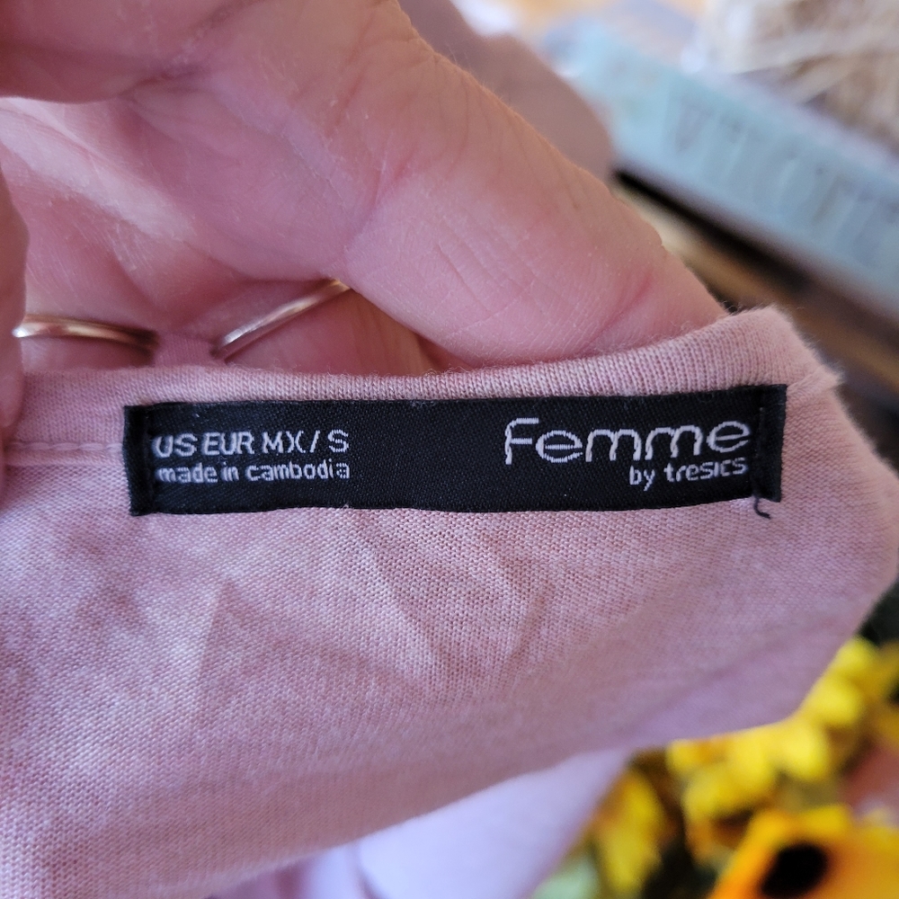 FEMME pink ruffled.sleeve shirt sz small - Picture 3 of 3